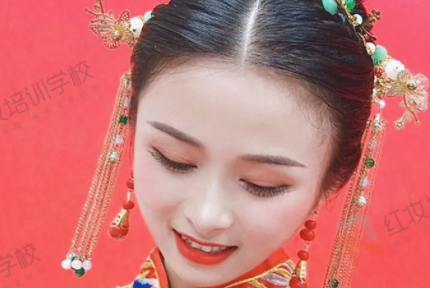 美丽·健康工程|金九银十婚礼季，中式婚礼上你的编发slay全场了吗？